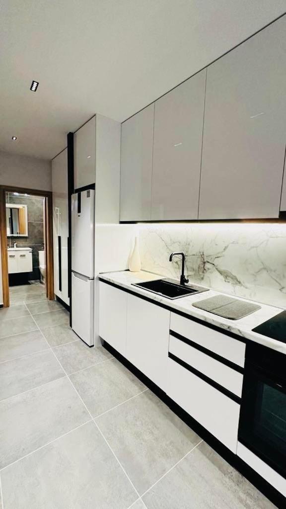 Iasonos 9 Luxury