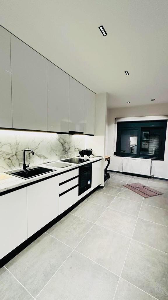 Iasonos 9 Luxury Apartment